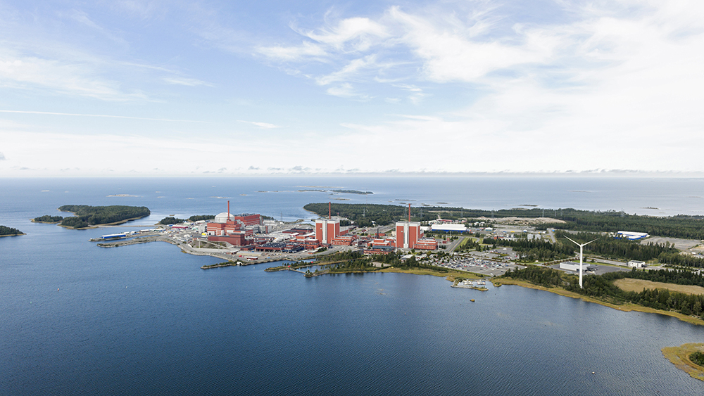 TVO:s kärnkraftverk i Euraåminne Olkiluoto i flygvy